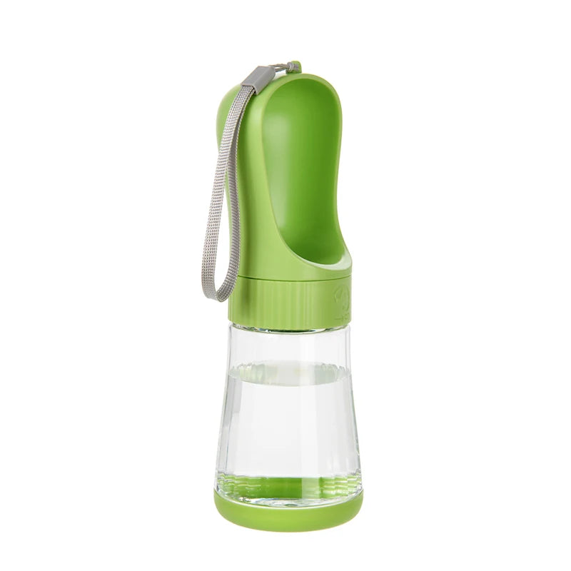 Garrafa de água portátil para cães com recipiente para comida.
